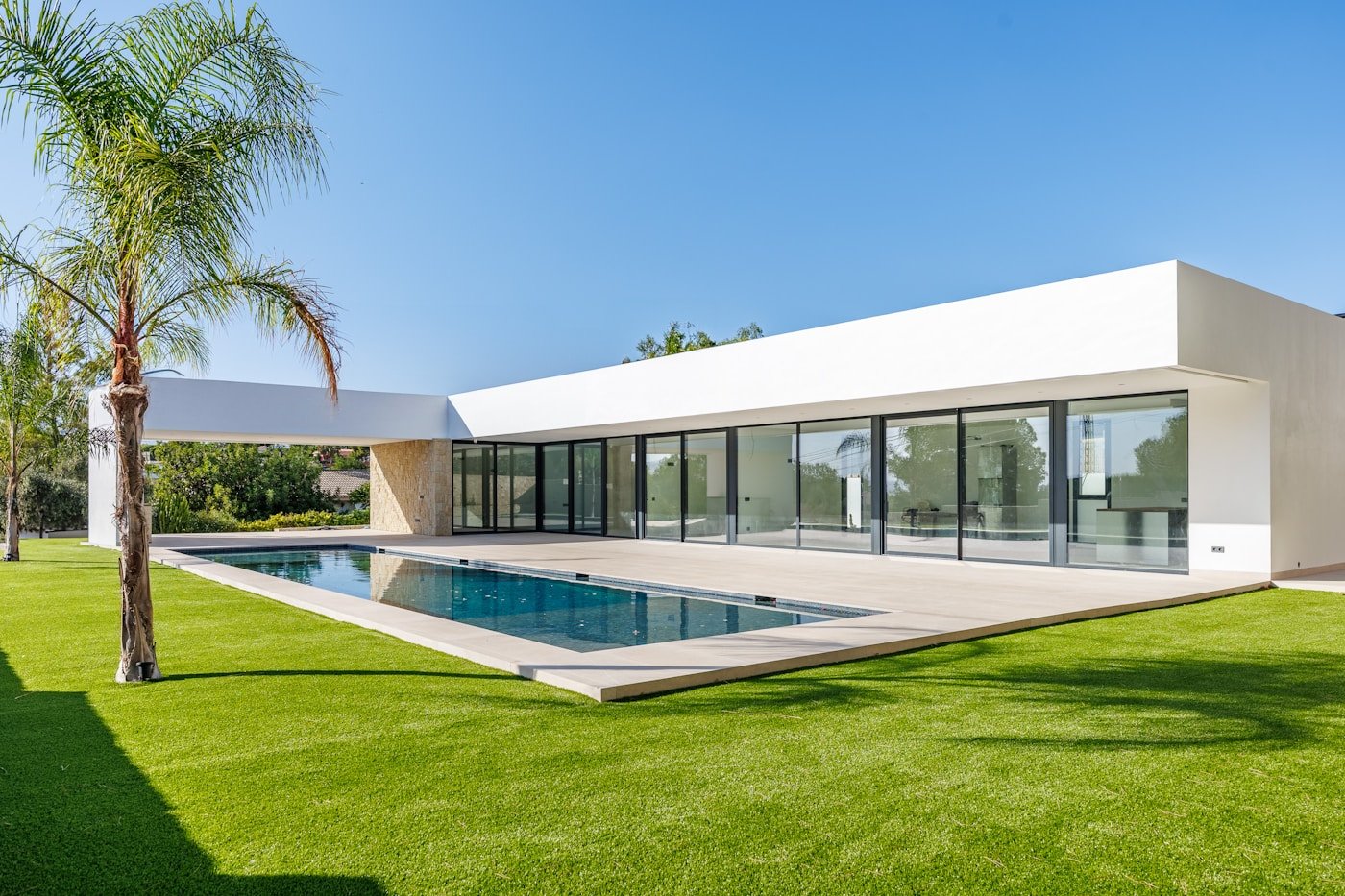 Ocean Breeze Estate — alternate view